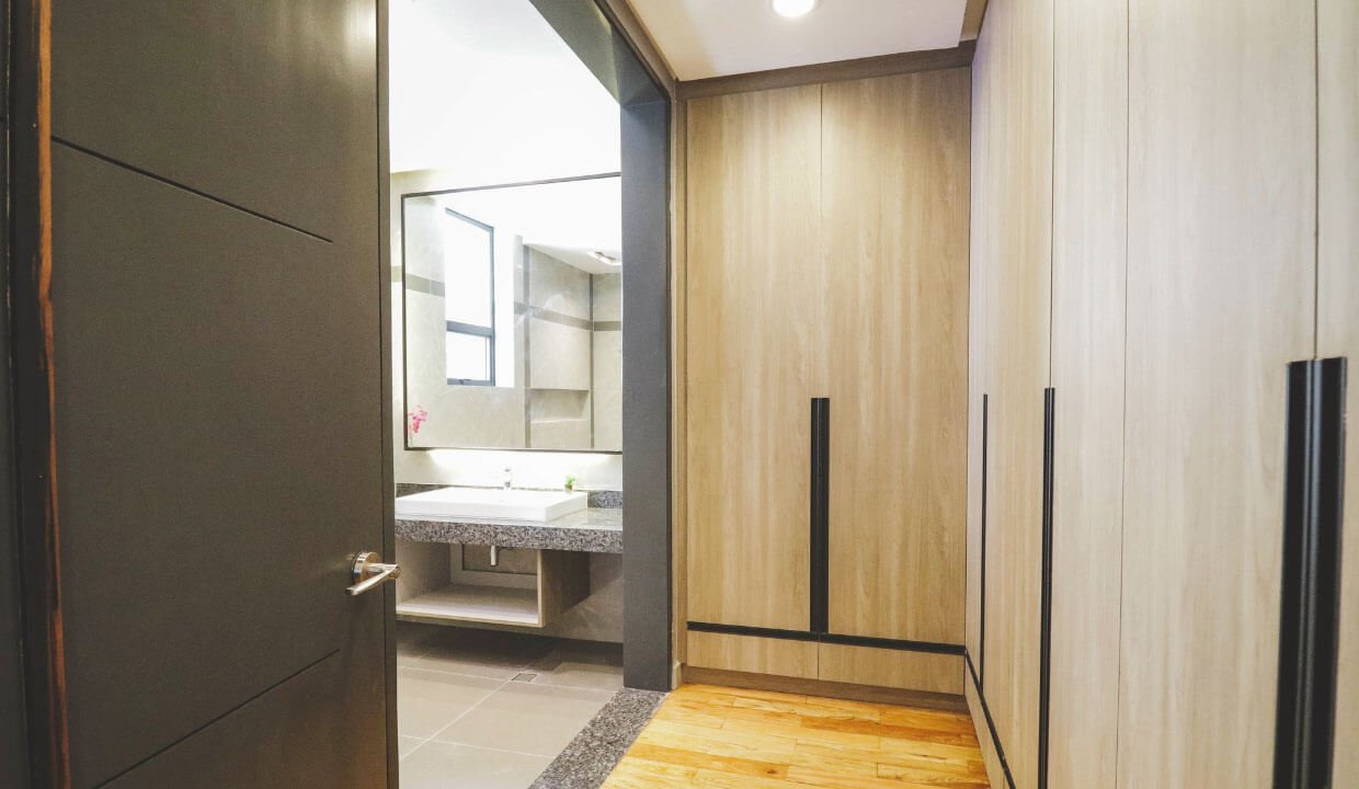 Townhouse for Sale in Pinaglabanan San Juan 030